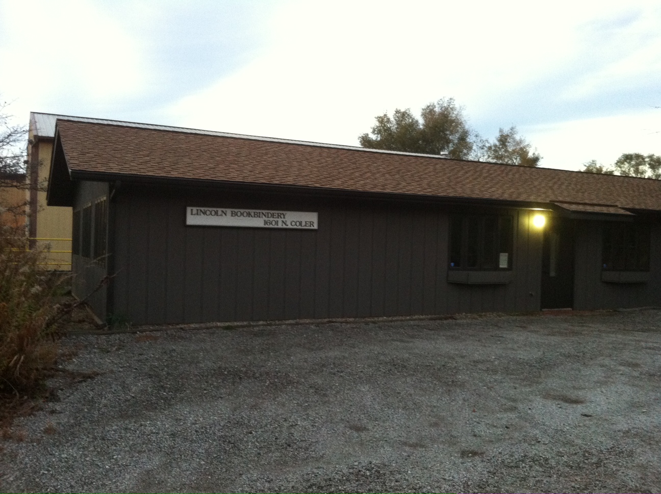 Information about "LincolnBindery.JPG" on lincoln bindery Champaign